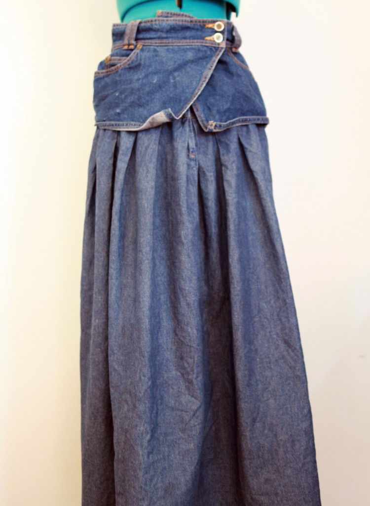 Denim-skirt